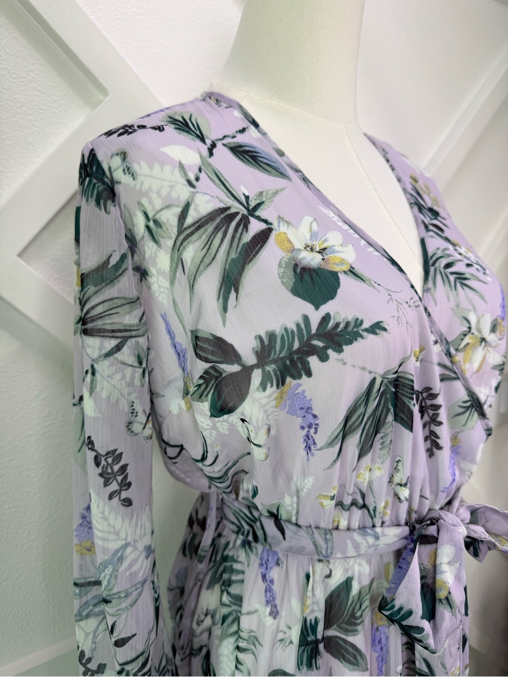 NWT Ivy City Co Lavender Fields Faux Wrap Maxi Dress Size Small Purple Floral - Picture 5 of 11